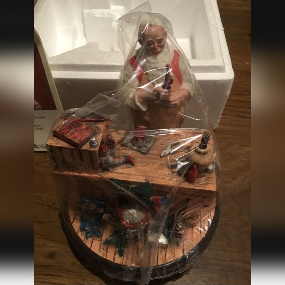 Brand New Norman Rockwell's "Santa's Workshop" Figurine
